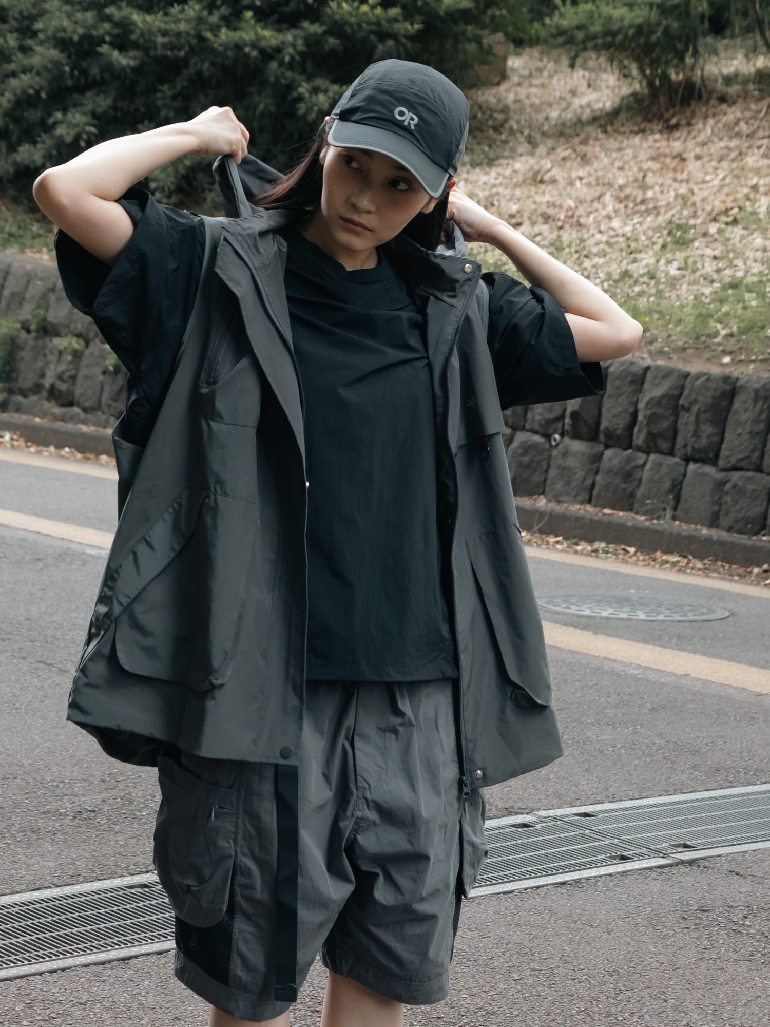 Detachable Hood Utility Vest
