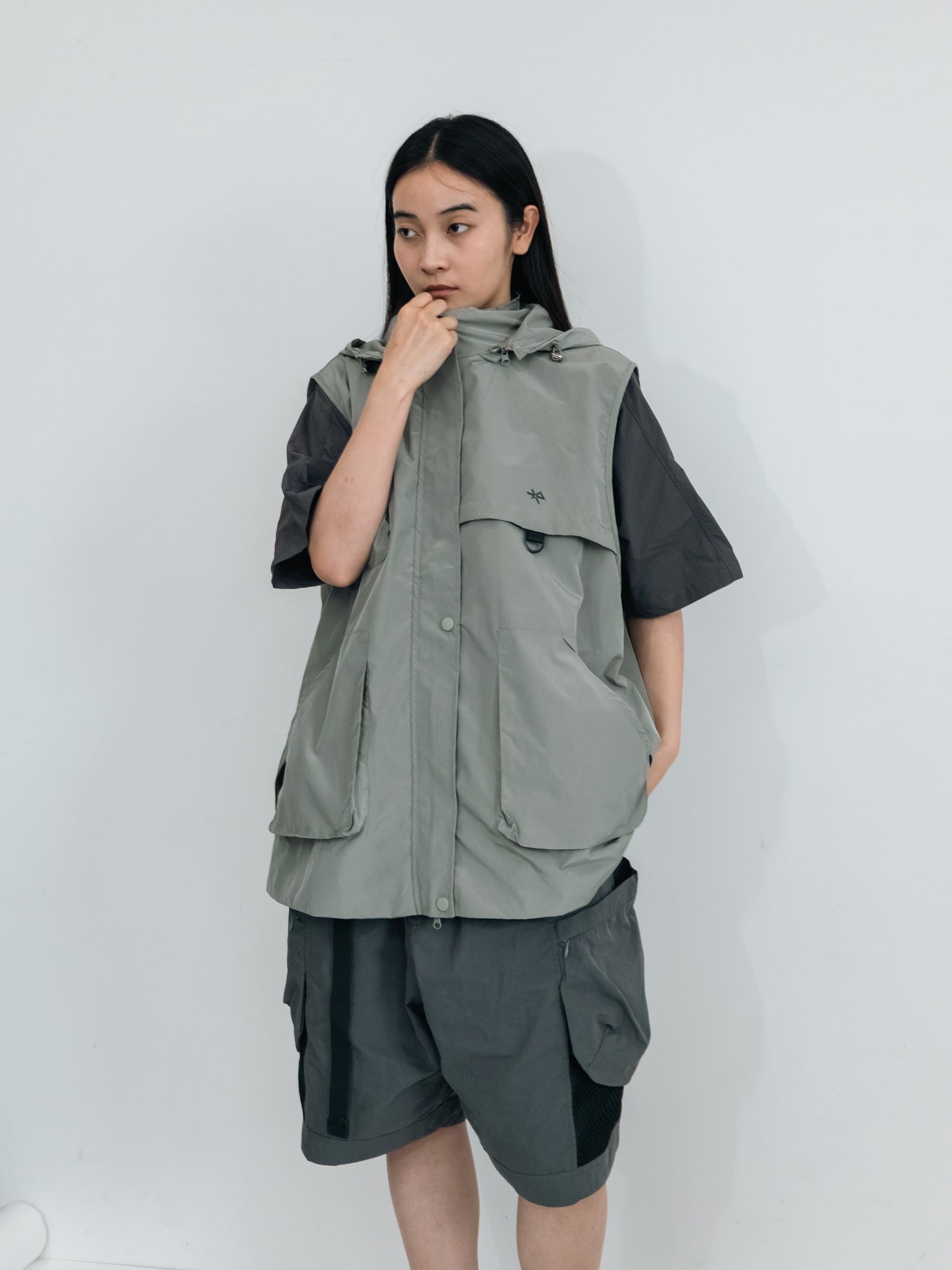 Detachable Hood Utility Vest