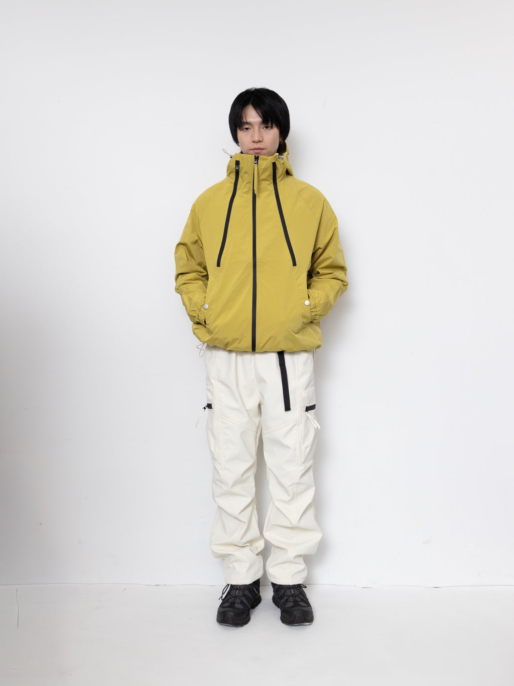 Compact Hooded Layer Jacket