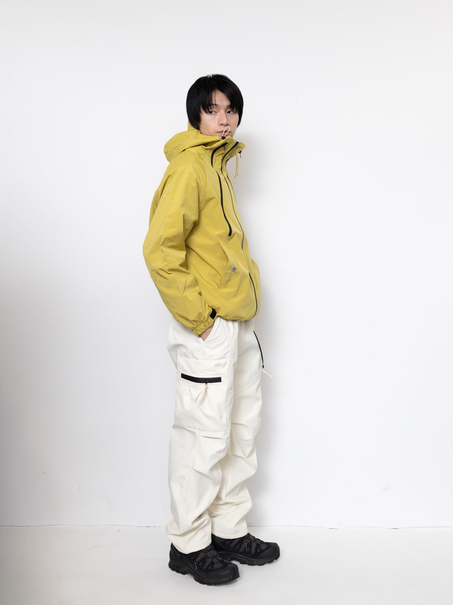 Compact Hooded Layer Jacket