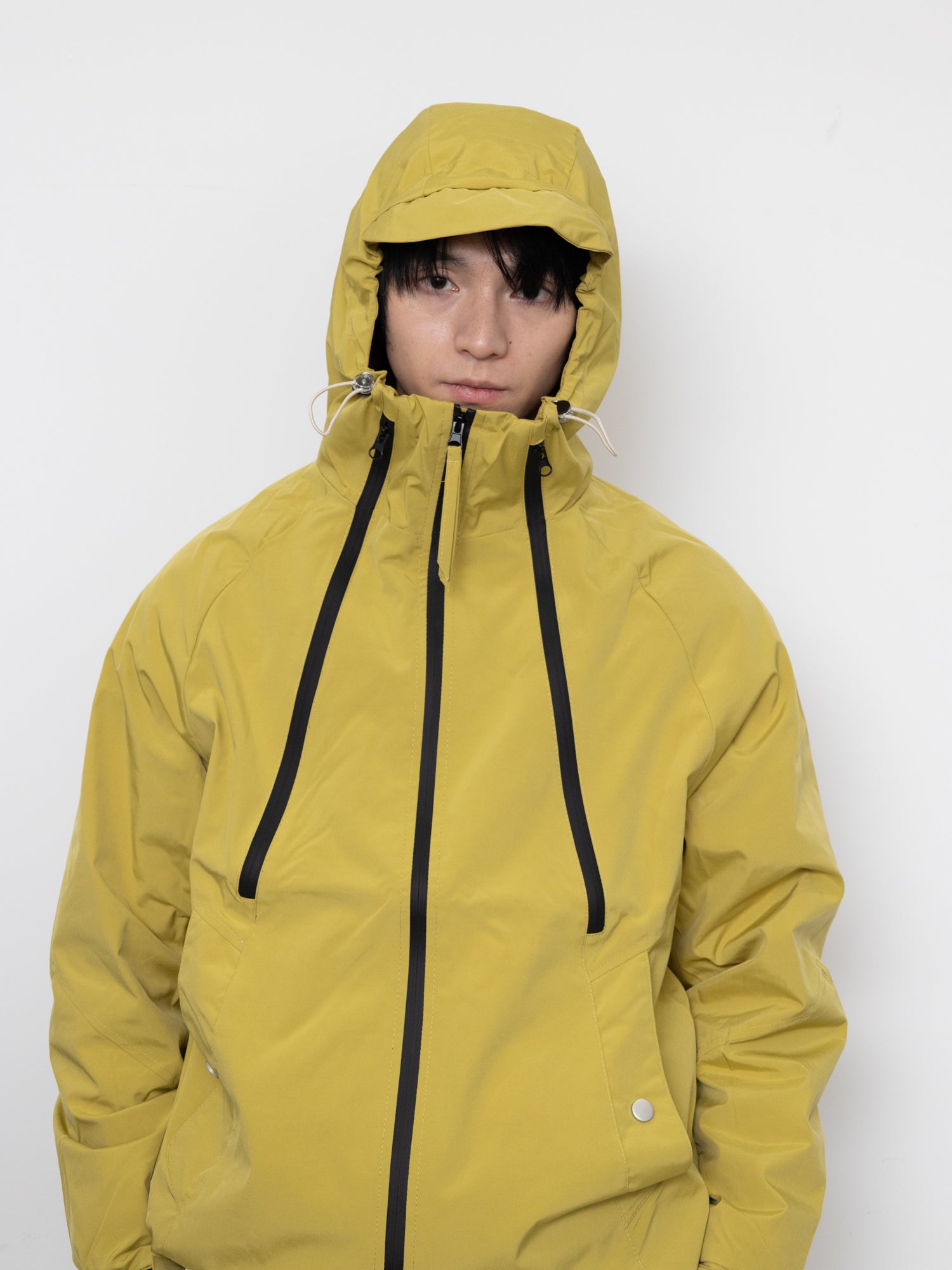Compact Hooded Layer Jacket