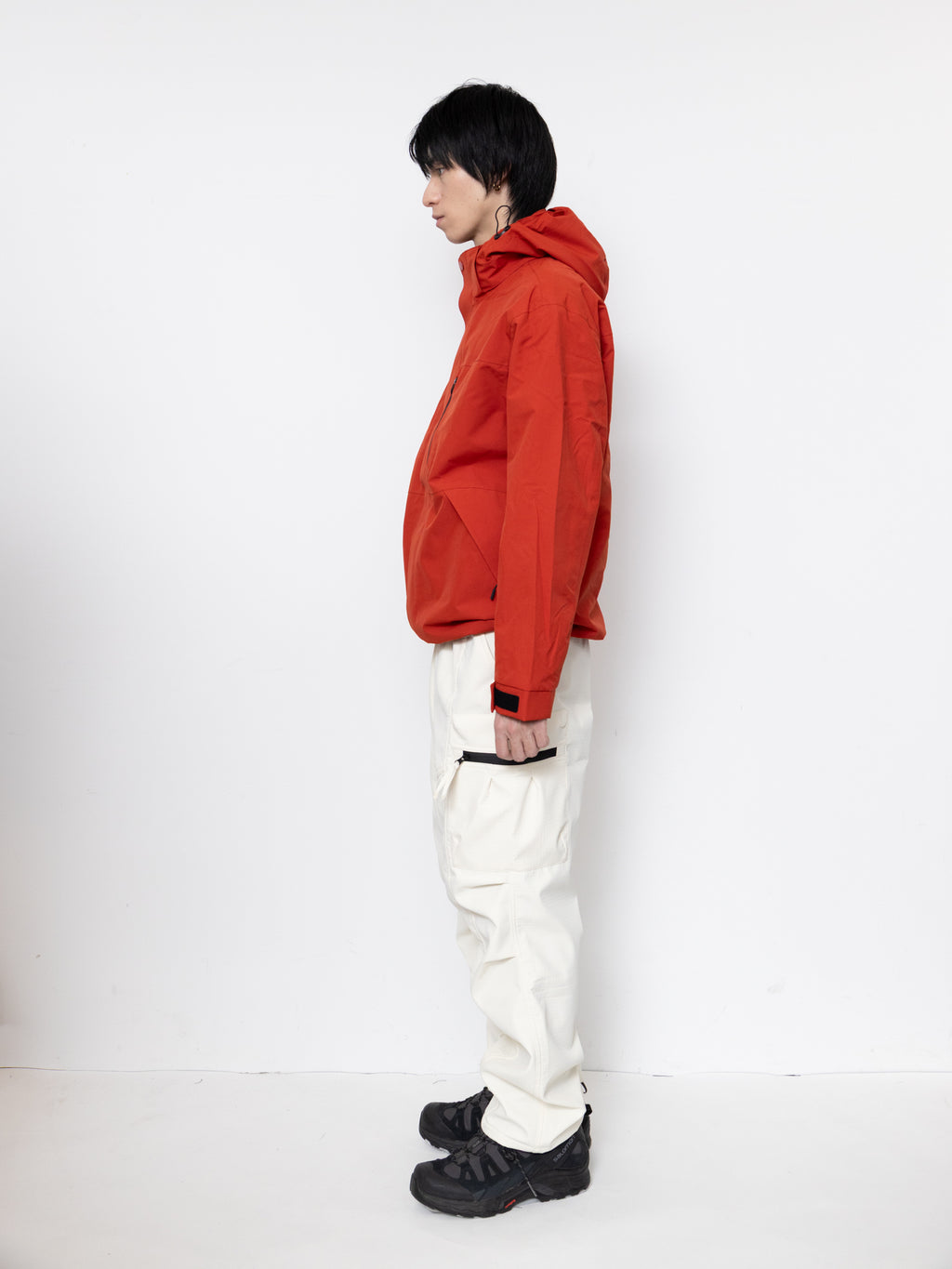 Minimal Hooded Wind Jacket