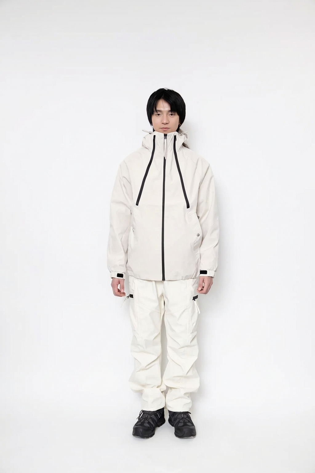 Compact Hooded Layer Jacket