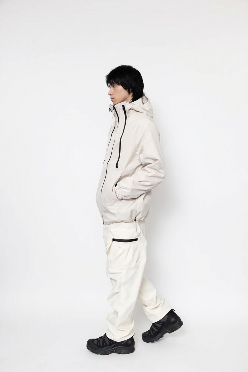 Compact Hooded Layer Jacket