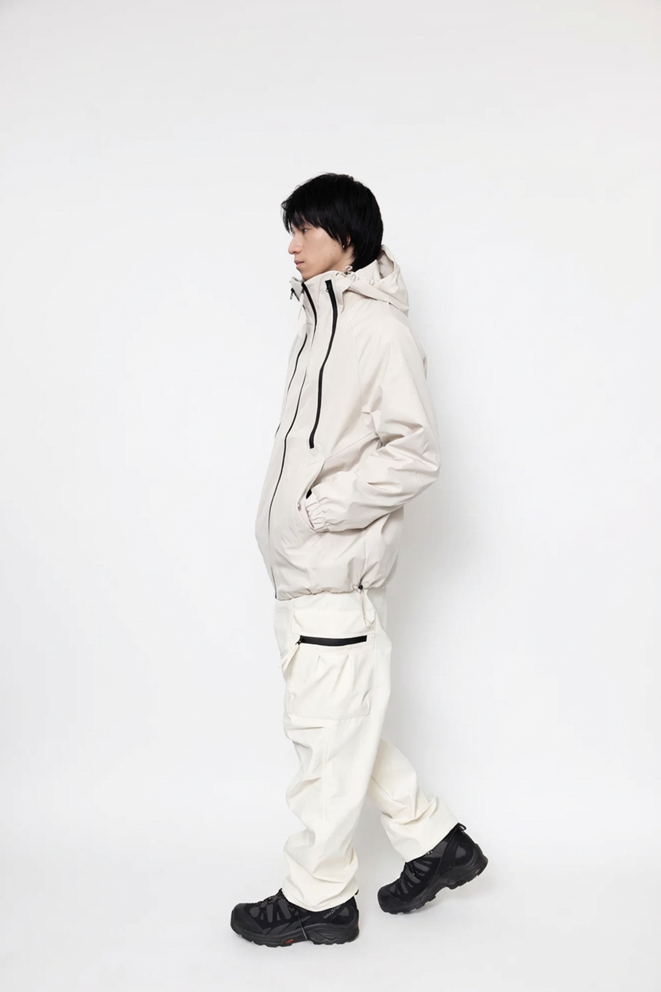 Compact Hooded Layer Jacket