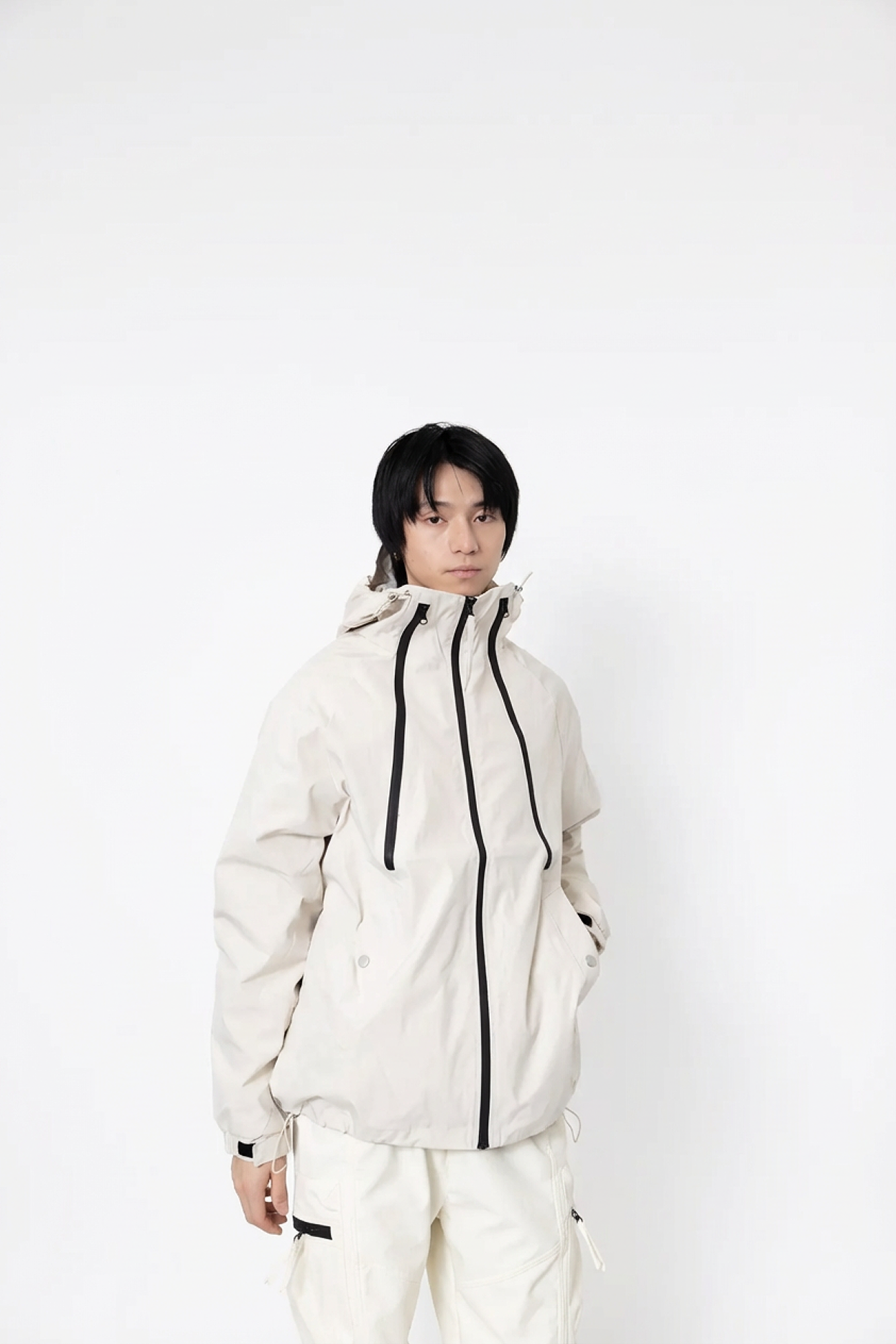 Compact Hooded Layer Jacket