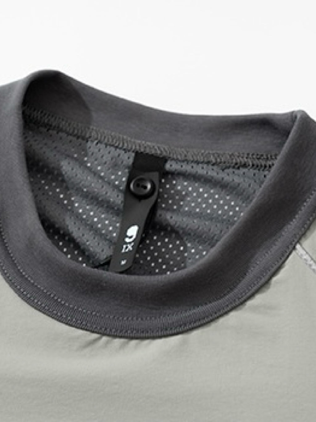 Mesh Panel Utility Half Sleeve